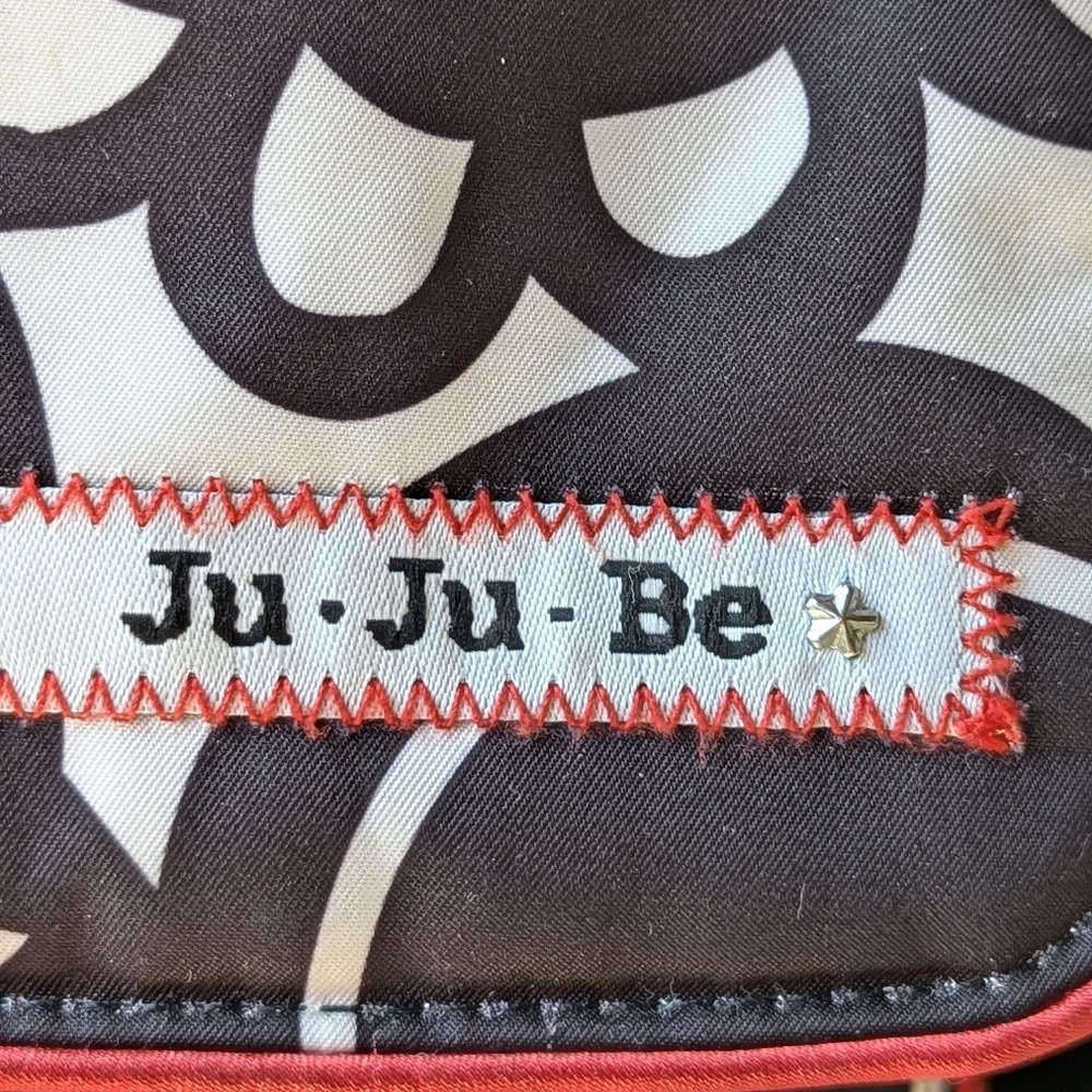Ju-Ju-Be Onyx Blossoms Be Hip Messenger Diaper Bag‎ Floral Magnetic Snaps